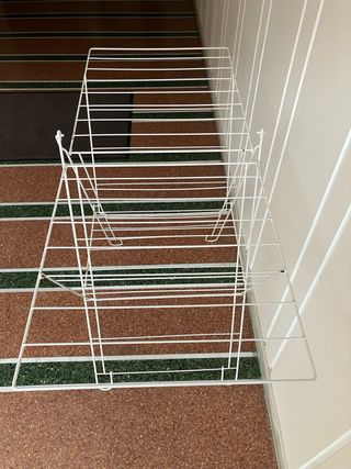 Stendino bianco in metallo