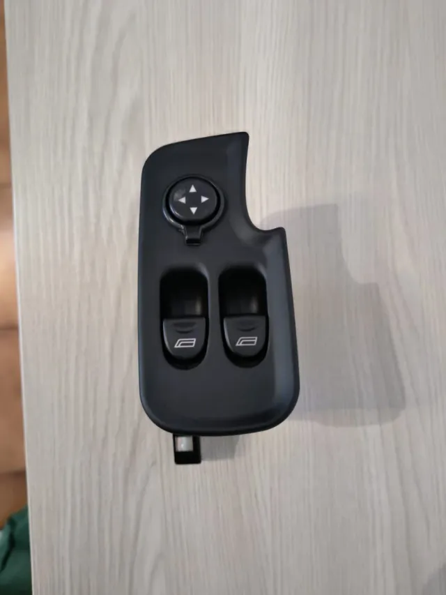 Pulsantiera Alzacristalli Alfa Romeo 147