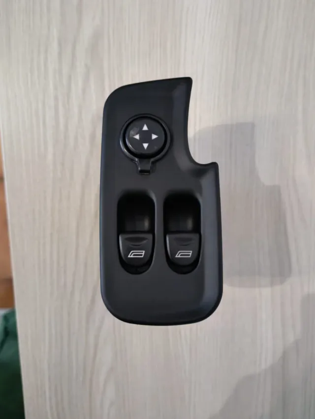 Pulsantiera Alzacristalli Alfa Romeo 147