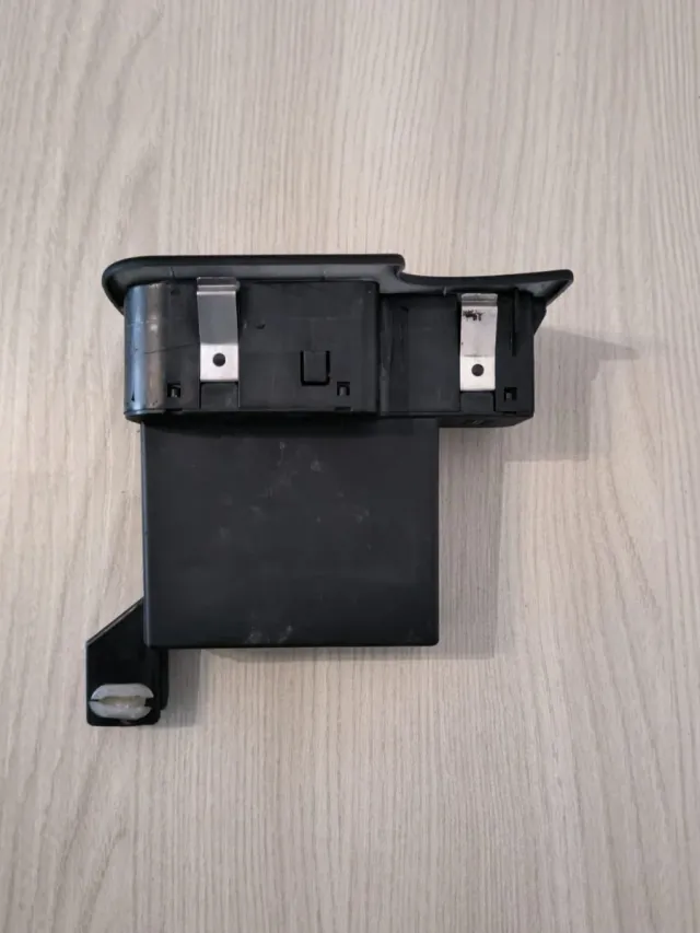 Pulsantiera Alzacristalli Alfa Romeo 147