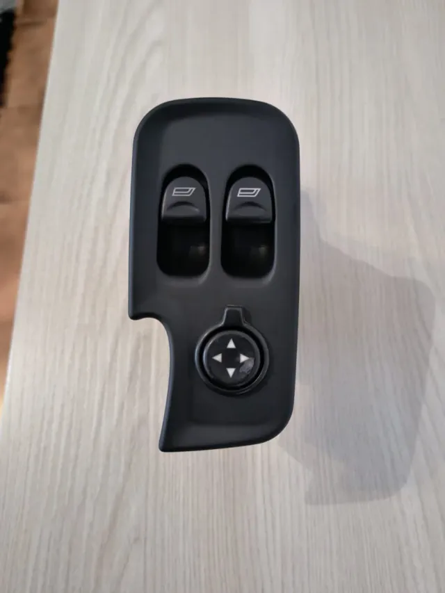 Pulsantiera Alzacristalli Alfa Romeo 147