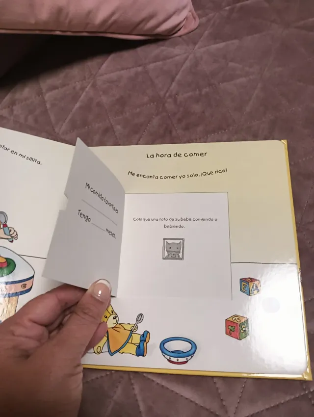 Álbum de fotos Caillou para bebé