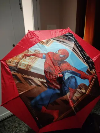 Paraguas infantil azul y rojo