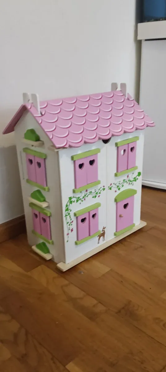 PRECIOSA Casita de madera más accesorios