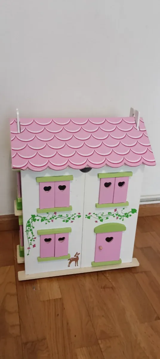 PRECIOSA Casita de madera más accesorios