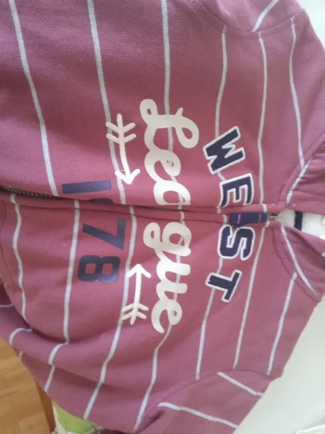 Chaqueta con capucha y rayas talla 13/14