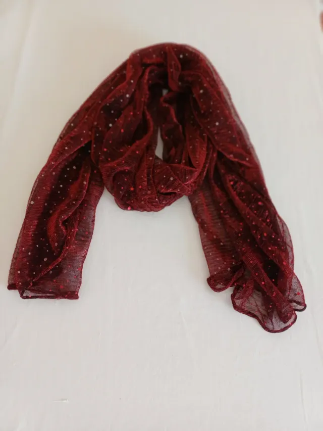 Foulard bordeaux con paillettes rosso