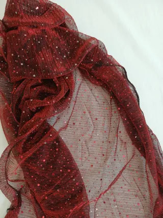 Foulard bordeaux con paillettes rosso