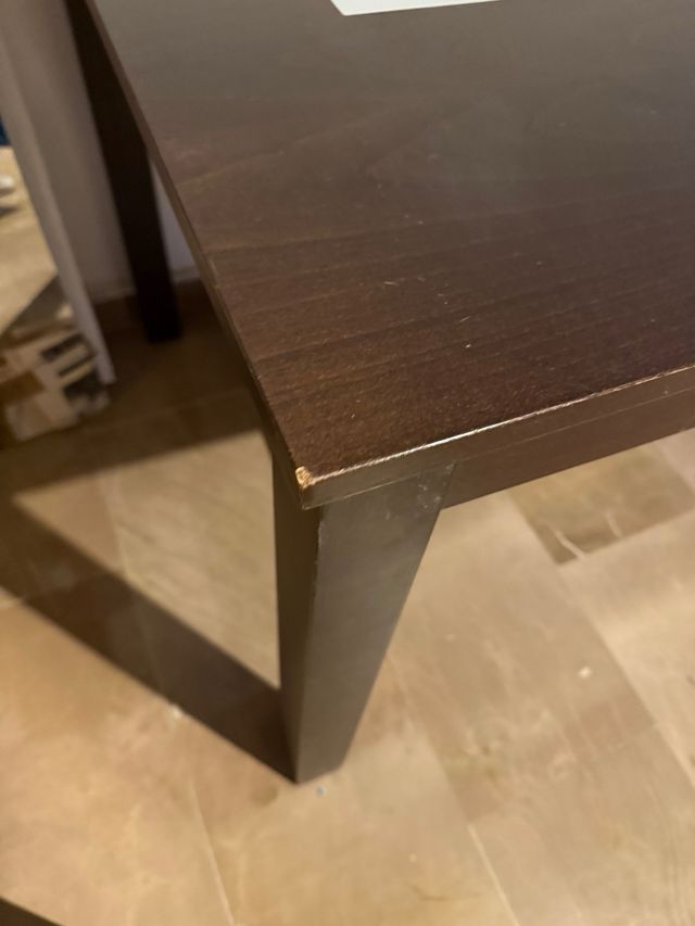 Mesa comedor extensible madera y cristal.