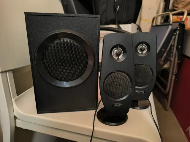 Altavoces Creative 2.1 Negros