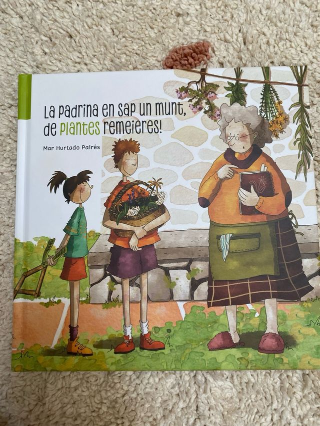 La padrina en sap un munt, de plantes remeieres!