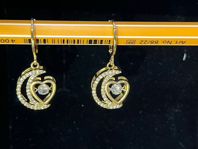 Pendientes Corazón y Media Luna Dorados