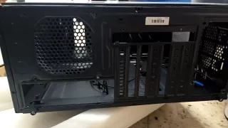 Carcasa Ordenador EVAN Negro y Rojo