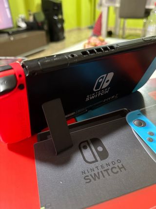 Nintendo Switch Azul y Rojo + tarjeta SD 128gb