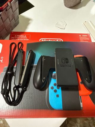 Nintendo Switch Azul y Rojo + tarjeta SD 128gb