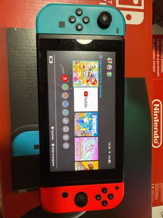 Nintendo Switch Azul y Rojo + tarjeta SD 128gb