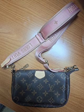 Borsa Louis Vuitton con tracolla rosa