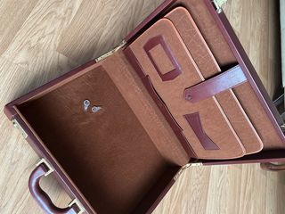 Maletín de dirección en piel marrón. Ideal regalo