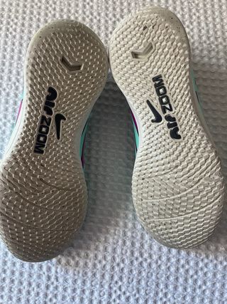 Botas Fútbol Nike Niña Talla 36,5
