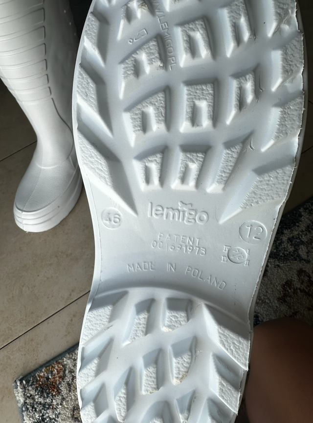 Botas de agua blancas nuevas