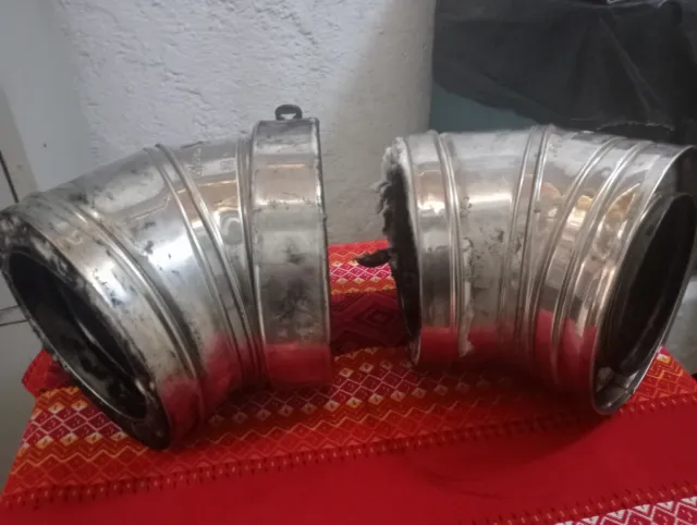 Stufa a legna metallica con vetro