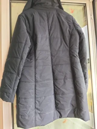 Piumino donna blu con alamari