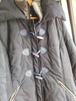 Piumino donna blu con alamari