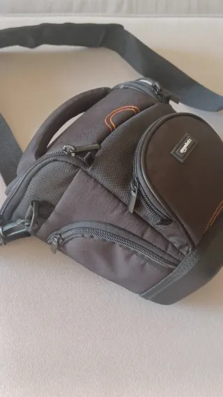 Fondina per fotocamera reflex Amazon Basics