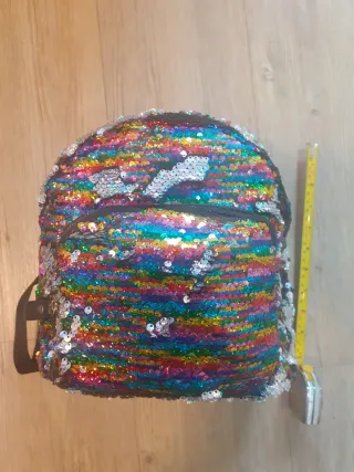 Mochila  mediana lentejuelas  arcoíris