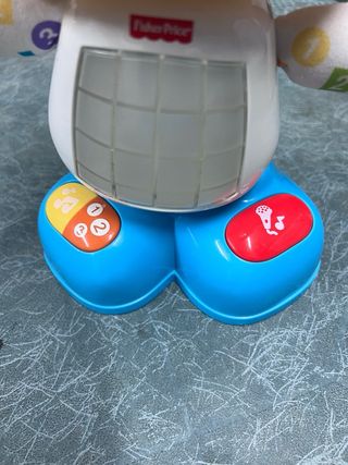 Muñeco Fisher Price Robot Musical
