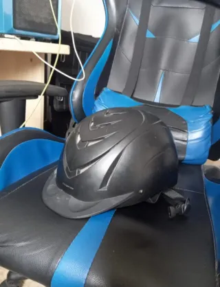 Casco de hípica negro