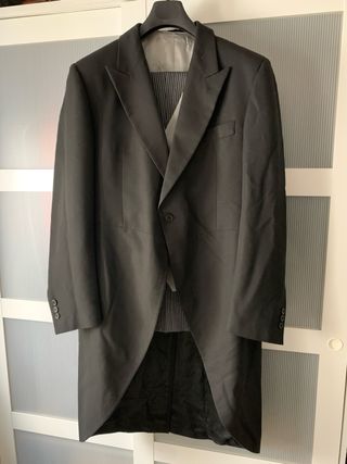 Chaqué caballero usado en dos ocasiones.