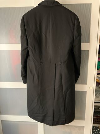 Chaqué caballero usado en dos ocasiones.