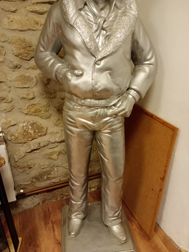 Maniquí/Reclamo Tienda Plata tamaño natural 2 metr