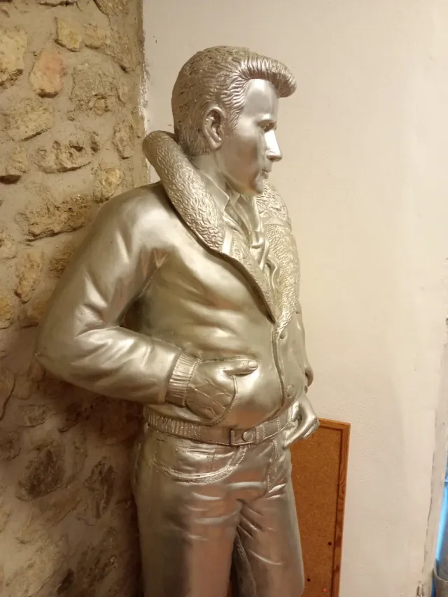 Maniquí/Reclamo Tienda Plata tamaño natural 2 metr