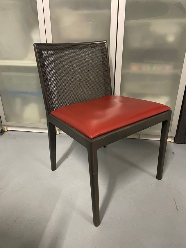 6 sillas Andreu world wengue y tapiceria roja