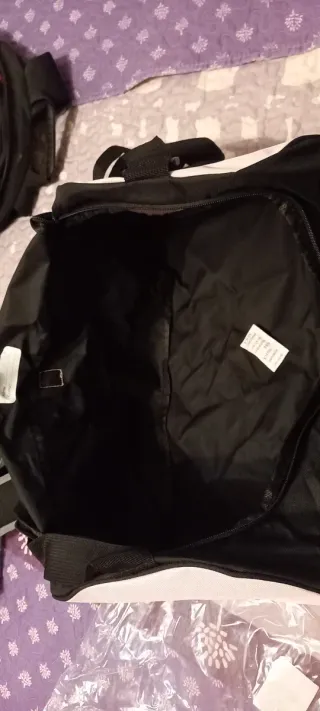 Mochila Deporte Adidas Negra y Gris