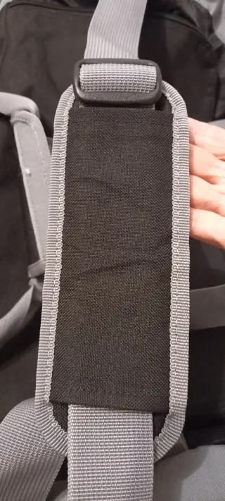 Mochila Deporte Adidas Negra y Gris