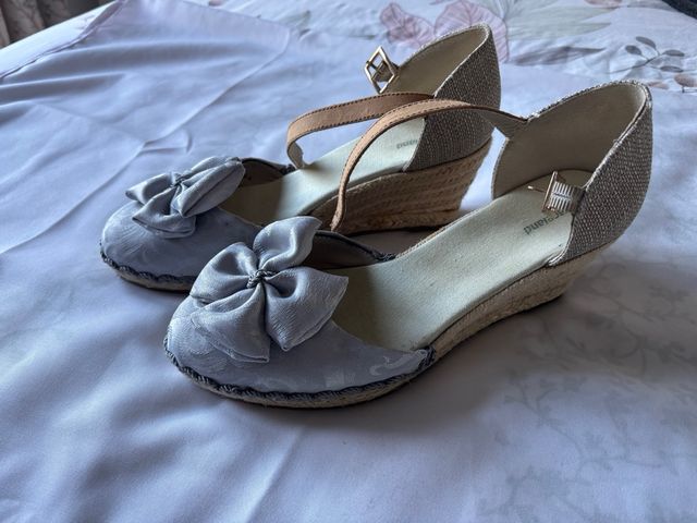 Espardeña Fallera Beige y Gris