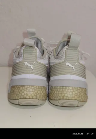 Puma Uproar Hybrid Court Core white snow