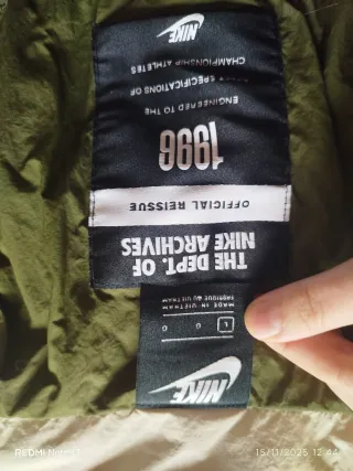 Chaqueta Nike Beige y Verde