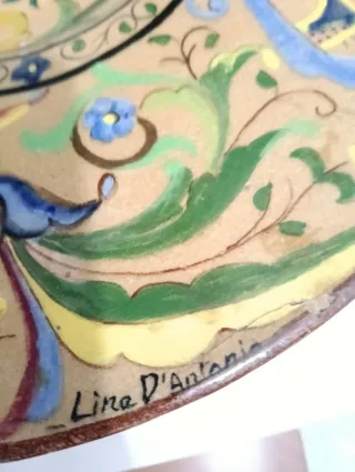 Centrotavola artigianale dipinto a mano