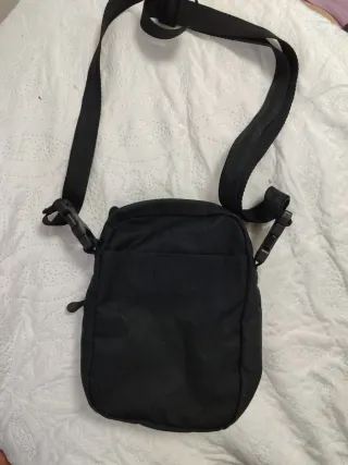 Bolso bandolera Nike negro