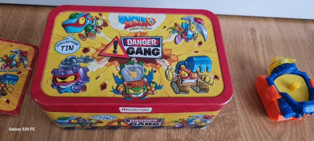 Superzings Caja Danger Gang