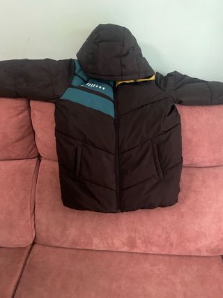 Chaquetón niño negro y verde, talla 11-12