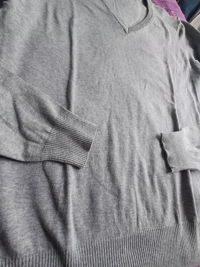 Jersey Pull&Bear Gris Talla L