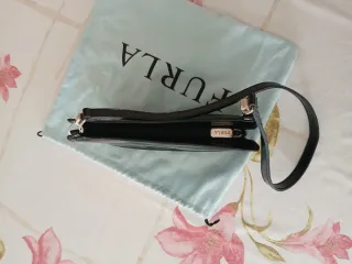 Furla-Borsa Baguette Nera Y2K-Pelle Verniciata