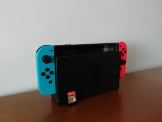 Nintendo Switch en perfecto estado con Zelda