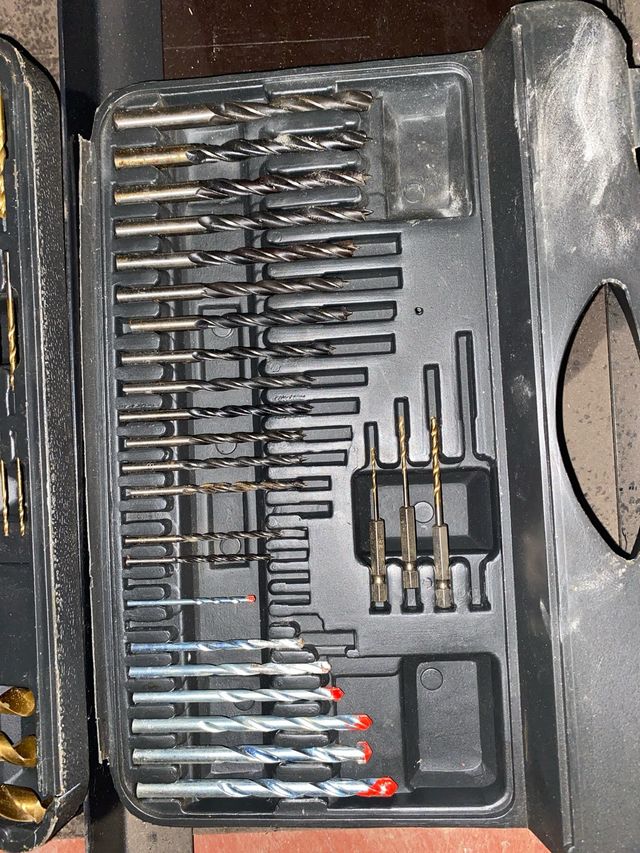 Maletín de brocas y accesorios