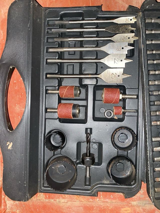 Maletín de brocas y accesorios